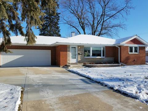 1175 Hewitt Dr, Des Plaines, IL 60016 photo 2