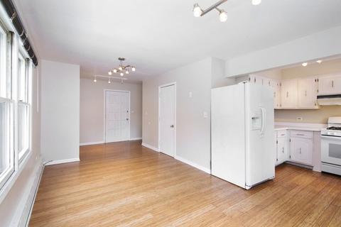2515 Dundee Rd, Northbrook, IL 60062 photo 3