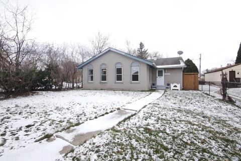 2515 Dundee Rd, Northbrook, IL 60062 photo 1