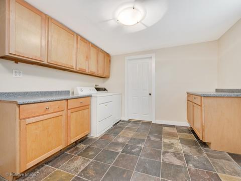 2145 W Addison St, Chicago, IL 60618 photo 27