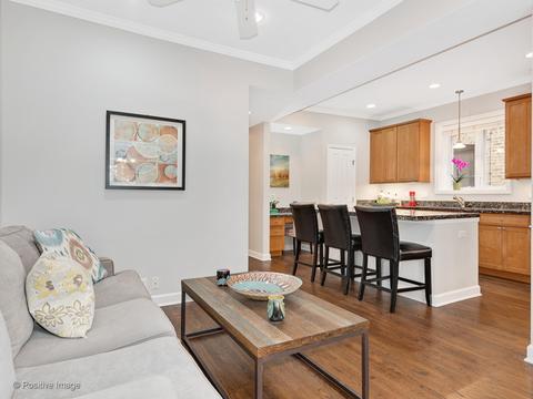 2145 W Addison St, Chicago, IL 60618 photo 13