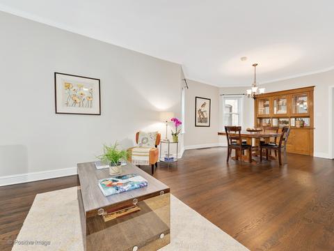 2145 W Addison St, Chicago, IL 60618 photo 4