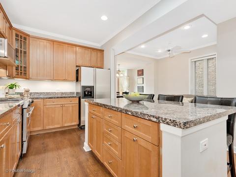 2145 W Addison St, Chicago, IL 60618 photo 10