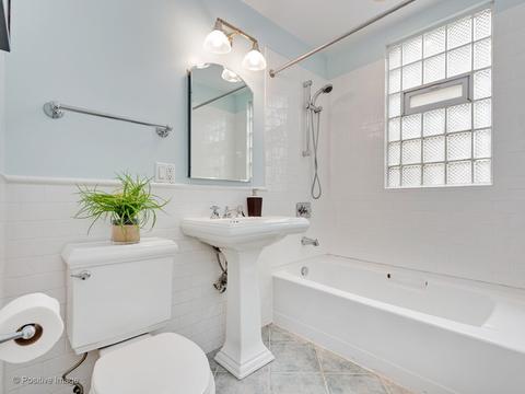 2145 W Addison St, Chicago, IL 60618 photo 21