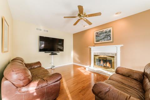 541 Rose Ln, Bartlett, IL 60103 photo 17