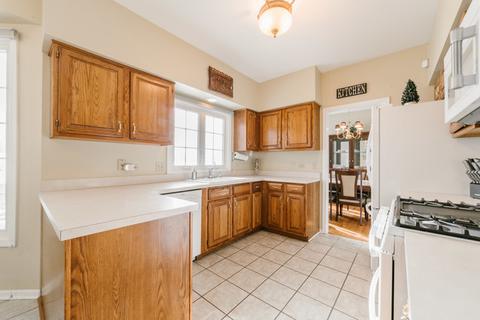541 Rose Ln, Bartlett, IL 60103 photo 14