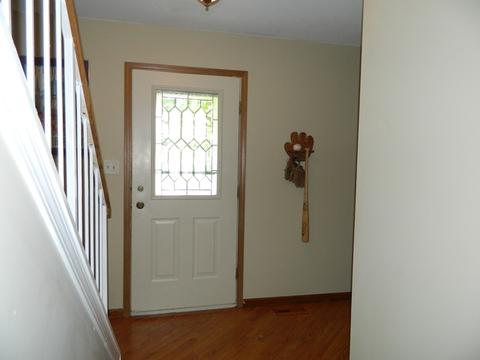 4556 Opal Dr, Hoffman Estates, IL 60192 photo 3