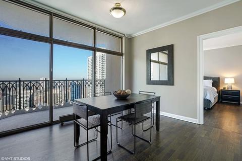 21 E Huron St #3301, Chicago, IL 60611 photo 4
