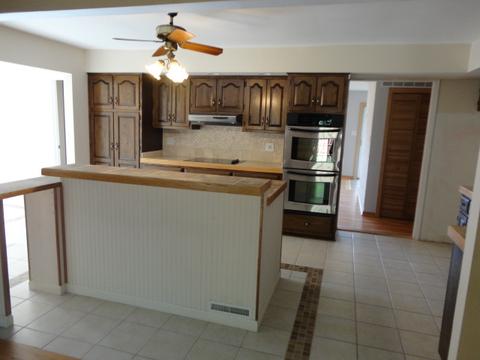 1665 Dennison Rd, Hoffman Estates, IL 60169 photo 5