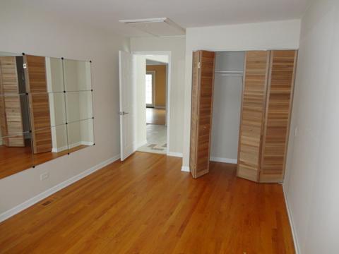 1665 Dennison Rd, Hoffman Estates, IL 60169 photo 10