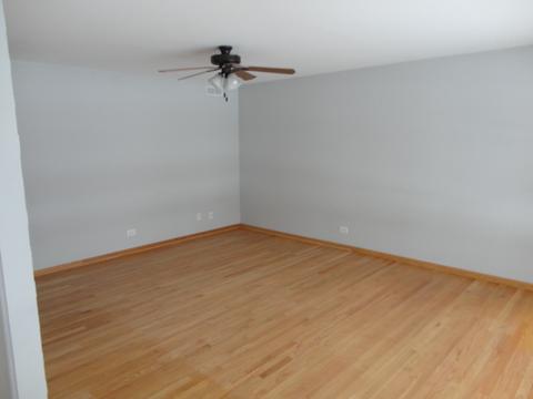 1665 Dennison Rd, Hoffman Estates, IL 60169 photo 3