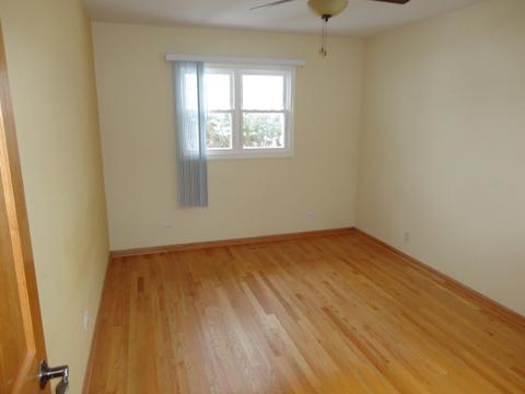 1665 Dennison Rd, Hoffman Estates, IL 60169 photo 15