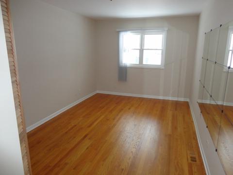 1665 Dennison Rd, Hoffman Estates, IL 60169 photo 9