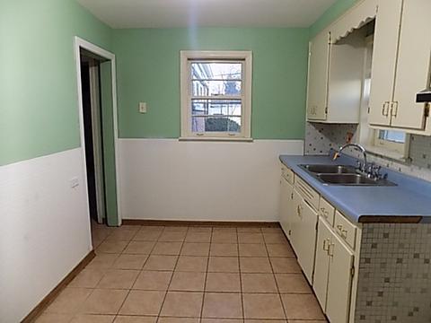 2445 S 17th Ave, Broadview, IL 60155 photo 3