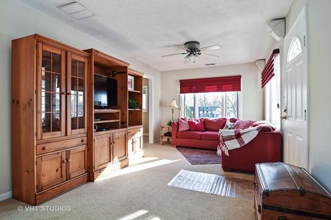 440 Azalea Ln, Hoffman Estates, IL 60169 photo 5