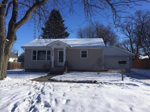212 Adams St, Genoa, IL 60135 photo 1