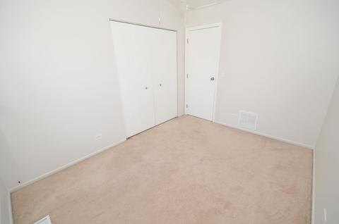 1145 Singleton Dr, Roselle, IL 60172 photo 14