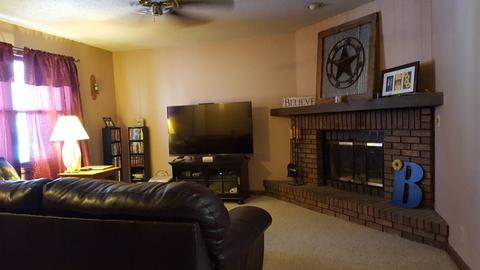 8 Southview Dr, Sidney, IL 61877 photo 4