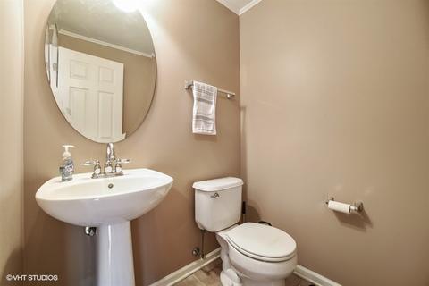 3385 Cameron Dr, Elgin, IL 60124 photo 5