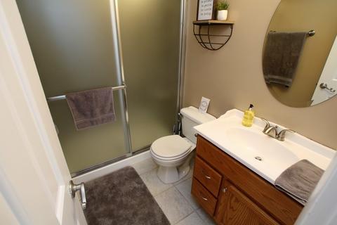 112 E Sherman St, Bartlett, IL 60103 photo 15