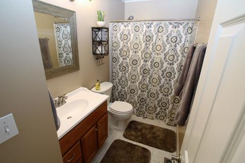 112 E Sherman St, Bartlett, IL 60103 photo 9