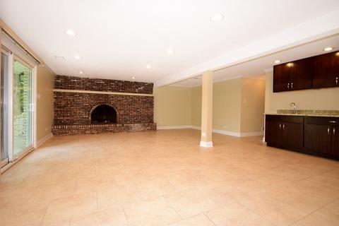 640 E Holly Ct, Addison, IL 60101 photo 19