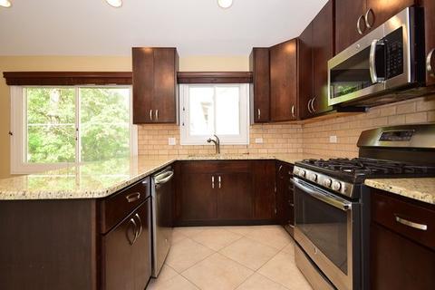 640 E Holly Ct, Addison, IL 60101 photo 7