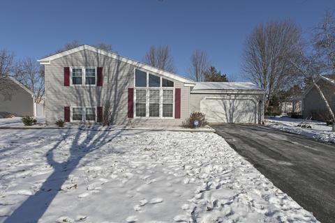 744 Walnut Ln, Marengo, IL 60152 photo 1