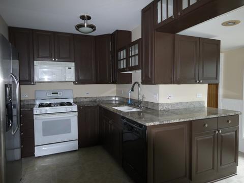 940 E Walnut Ave, Des Plaines, IL 60016 photo 8