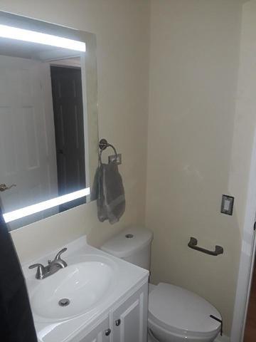 940 E Walnut Ave, Des Plaines, IL 60016 photo 12
