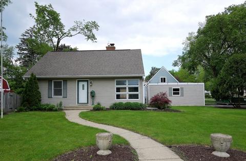 940 E Walnut Ave, Des Plaines, IL 60016 photo 2