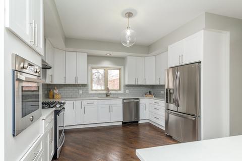 243 Bristol Ct, Deerfield, IL 60015 photo 9
