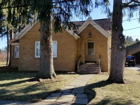 233 Highland Ave, Algonquin, IL 60102 photo 1