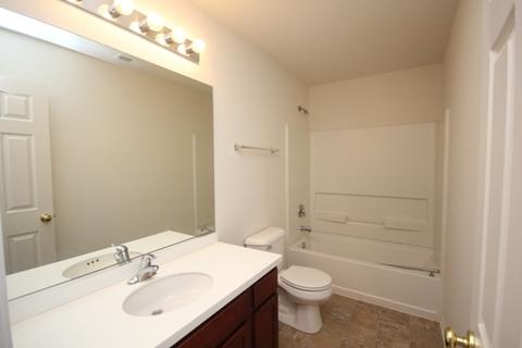 267 Comstock Dr, Elgin, IL 60124 photo 20