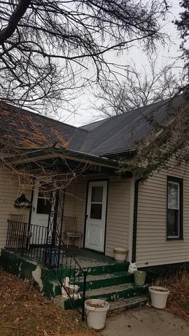 748 E Center St, Freeport, IL 61032 photo 5