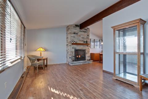 1504 Lee Ln, Spring Grove, IL 60081 photo 3