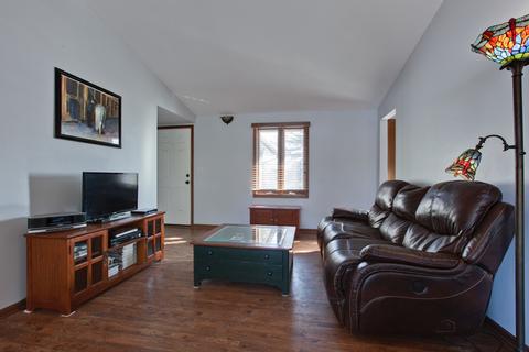 1504 Lee Ln, Spring Grove, IL 60081 photo 9