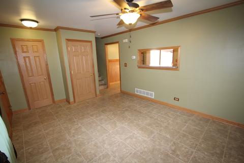 1316 10th St, Harvard, IL 60033 photo 8