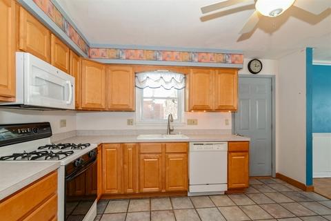 17539 Maple Dr, Lansing, IL 60438 photo 5