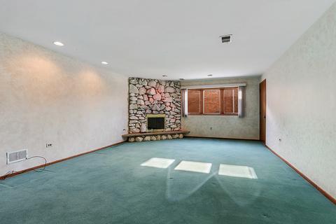 8035 Odell Ave, Bridgeview, IL 60455 photo 12