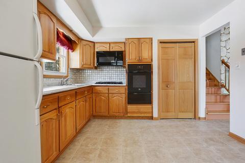 8035 Odell Ave, Bridgeview, IL 60455 photo 7