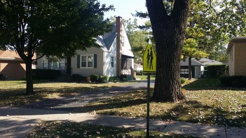 1943 Ash St, Des Plaines, IL 60018 photo 2