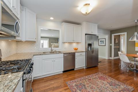1020 E Prairie Ave, Wheaton, IL 60187 photo 4
