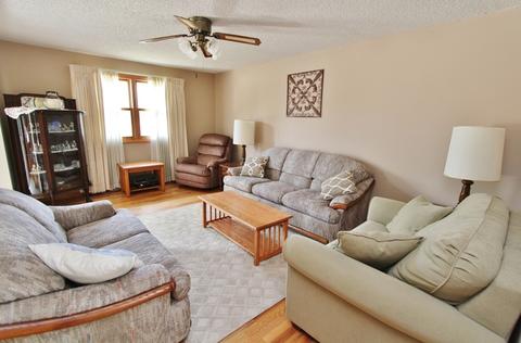 1320 Trend Dr, Morris, IL 60450 photo 3
