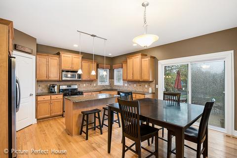 25834 Meadowland Cir, Plainfield, IL 60585 photo 6