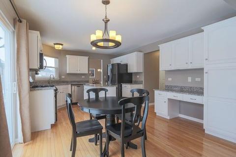 2644 Dunrobin Cir, Aurora, IL 60503 photo 9
