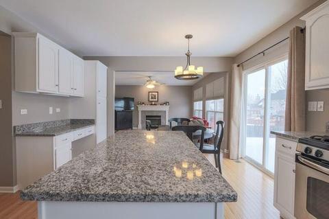 2644 Dunrobin Cir, Aurora, IL 60503 photo 6