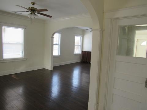 628 Villa St, Elgin, IL 60120 photo 9