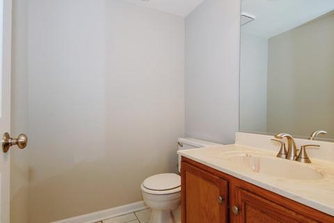 99 Townsend Cir, Naperville, IL 60565 photo 16