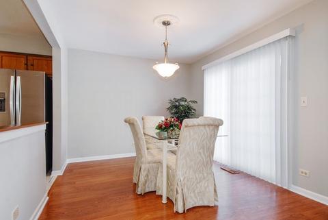 99 Townsend Cir, Naperville, IL 60565 photo 7